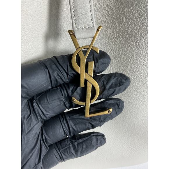 Saint Laurent 'Supple' Crema Leather Hobo Bag - Picture 10 of 11